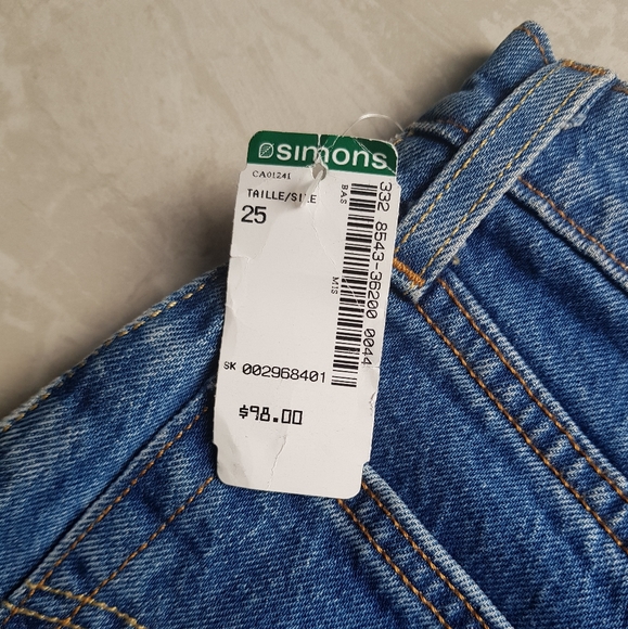 Brand New Women's Levi's Jeans Size 25 - Picture 4 of 4